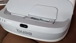 Откройте для себя ультракороткофокусный проектор BenQ MW864UST WXGA! Яркость 3300 люменов.