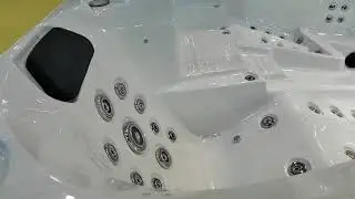 l701 Extra large outdoor hot tub spa with 9 person