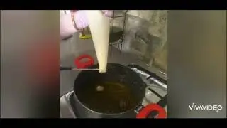 فشافيش المكونات  ١ شمينت حموتسا ١/٤ كوب سكر  ١ بيضه  ١ /٢ ١  كوب ونصف طحين  ١ بكينج بودر المقادير مت