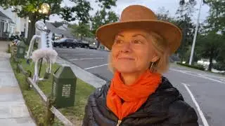 Scarecrow Competition Stony Brook Village Long Island NY USA Halloween autumn walking tour 🎃 2021