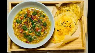 Delhi Style Matar Kulcha Recipe | Chole Kulcha | दिल्ली स्टाइल मटर कुलचा | सॉफ्ट यीस्ट कुलचा #kulcha