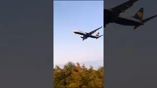 Boeing 737-800AS Landing in Zadar from Nuremberg #spoting #plane #737 #boeing #ryanair #eddn #ldzd