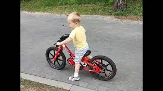 Amped A16 under 3 Y.O. on electric balance bike