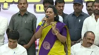 YSRCP MLA Jogi Ramesh & MLA Undavalli Sridevi in Round Table meeting at Vijayawada