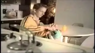 Toon Disney - Eggo Waffles Puppet (2003)