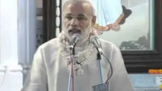 Narendra Modi at all-religion prayer meeting on Gandhi Jayanti, 2011