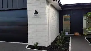 20180802 Premier Estate Brick Straight Edge in White