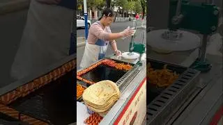 Fresh & Soft! China&rsquo;s Street-Style Wrap Everyone Loves 🌯🔥 #food #delicious #streetfood
