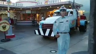 #VIAJANDO EN EL #TIEMPO #Hollywoodstudios #semaforos #gasolinera #disney #parques #orlando