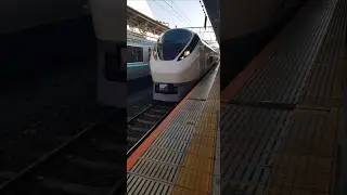 Hitachi Limited Express towards Tokyo #train #hitachi #highspeedtrain #tokyo