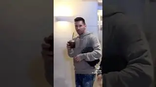 MESSI TOMANDO MATE