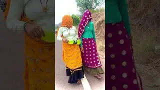 मेरी दोस्त के साथ घूमने गई थी मैं