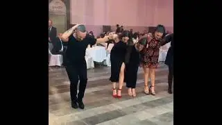 Harika bir dik halay