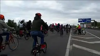 2021-05-02 Fahrraddemo auf der Autobahn A661 von Offenbach bis Frankfurt Unfallklinik