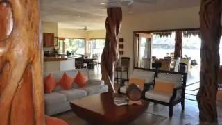 LAS PALAPAS