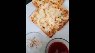 Cheese Bread pizza