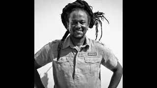 PEACE N LOVE - TENDE KASHA