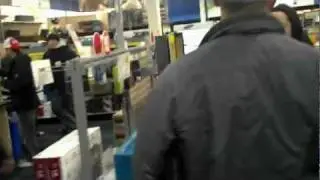 BEST BUY BLACK FRIDAY SHOPPING 2011 DOORS OPEN!