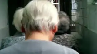 How do you say get the FUCK out of the way in Chinese