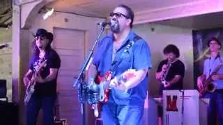 Mavericks sound check, 