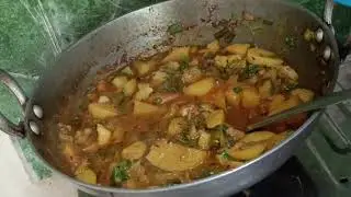 आलू और हरी प्याज की लाजवाब चटकारेदार सब्जी #aloo and spring onion ki sabji#aaloo spring onion recipe