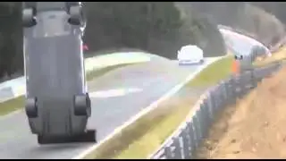 VLN N&uuml;rburgring Nordschleife 2015 Horror Crash Nissan GT R