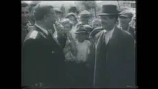 Tito u posjeti svojoj kući u Kumrovcu