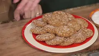 Spicy Molasses Ginger Cookies | Suzy & Clark Neal - The Ingles Table Holiday 2025 Promo