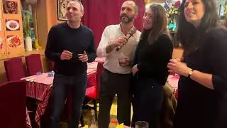 Un grand star venu Bar le Commerce
