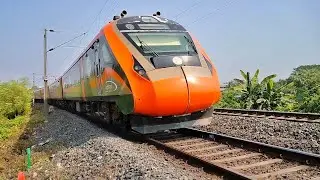 Howrah&ndash;NJP Vande Bharat Full Speed Malda Town Entry | Real Train Sound | Amir Ansari Railfan Video