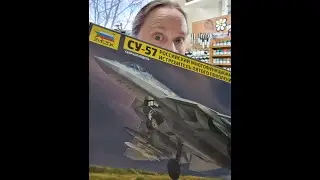 *Quick Inbox Review* Zvezda SU-57 and some books.