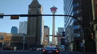 Driving Downtown Calgary, Canad&aacute; - Dirigindo pelo Centro de Calgary - Alberta, AB, Canada - 2021