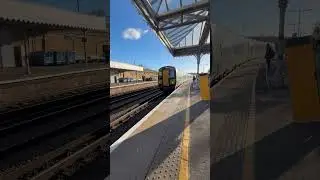 Class 375 arriving at Maidstone west #train #class375