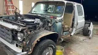 Squarebody Crew Cab rust repair-  door frame fender mount
