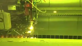 High Speed Fiber Laser Cutting With Salvagnini L5