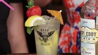 Summer Cocktails at Free Spirit | Jade Learns the Perfect Lemon Shake-Up 🍋🍸