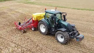 Semis de couverts végétaux - Valtra N154 & Aguirre TD600