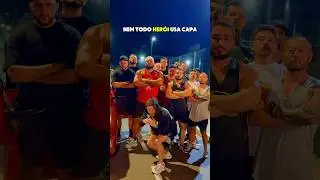 Nem todo her&oacute;i usa cap