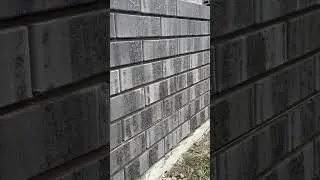 Цоколь из облицовочного кирпича.