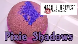 Moon's Harvest - PIXIE SHADOWS Bath Bomb - DEMO - Review - Underwater View