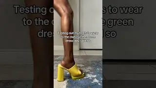 Wearing my millennial heels to the club #minniemyra #shorts #heels