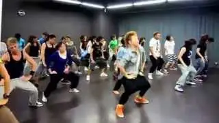 O School dances....choreographs by Gin Lam, Allegra Gong, Terence Then, Fredy Kosman, Xuehui Loy...