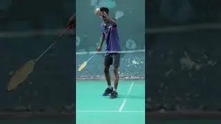 coach Rock player shock 😲 #badminton #shorts #youtubeshorts
