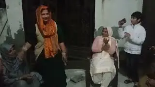 ले बेबे। आज तो बहुत ही खूबसूरत गीत औरडांस।। अनीता मलिक 2323