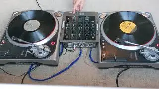 Numark TT200 & M4 Demo