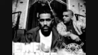 zwei tunrtabels und ein mic Bushido Fler ccn2