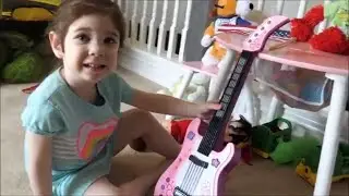 TWFRIC Girls Guitar Review with Harper