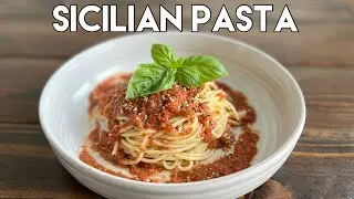 5 Minute Tomato Sauce | No-Cook Tomato Sauce | Sicilian Pasta Dish | Homemade Pizza Sauce