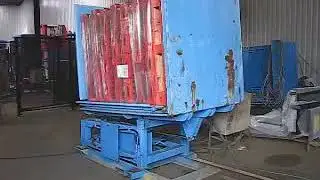 Pallet exchanging machine, pallet exchanger