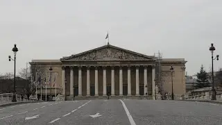 France begins its two-week confinement period